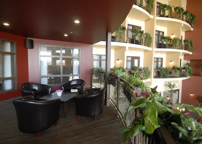 Hotel Ambassadeur Et Suites