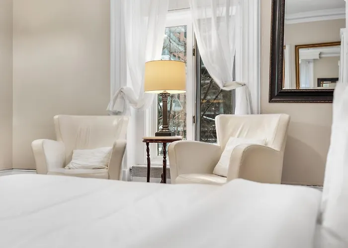 Manoir De La Tour - Par AneyroHotel Quebec